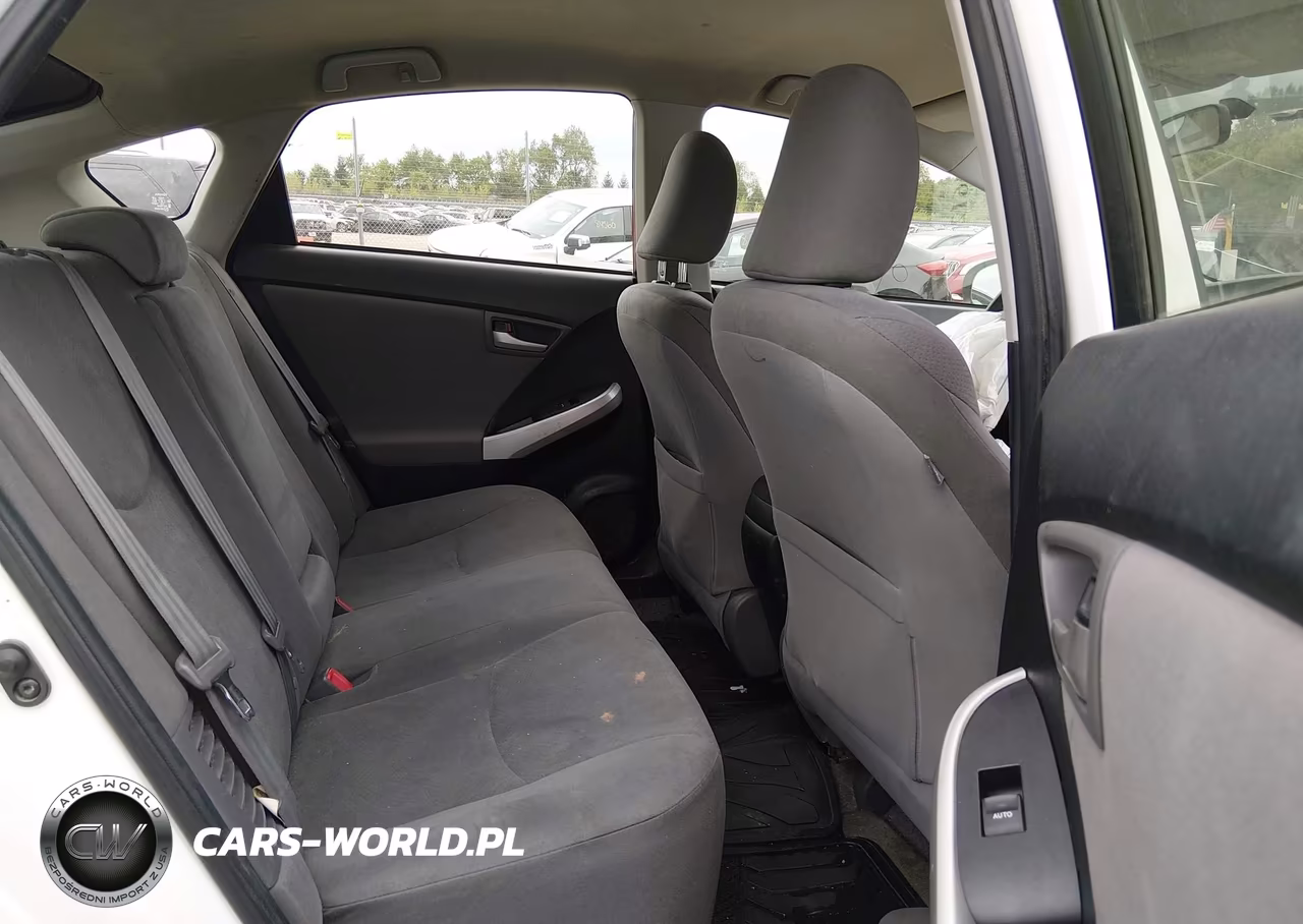 2012 Toyota Prius Two VIN:JTDKN3DU2C5503366 - 8
