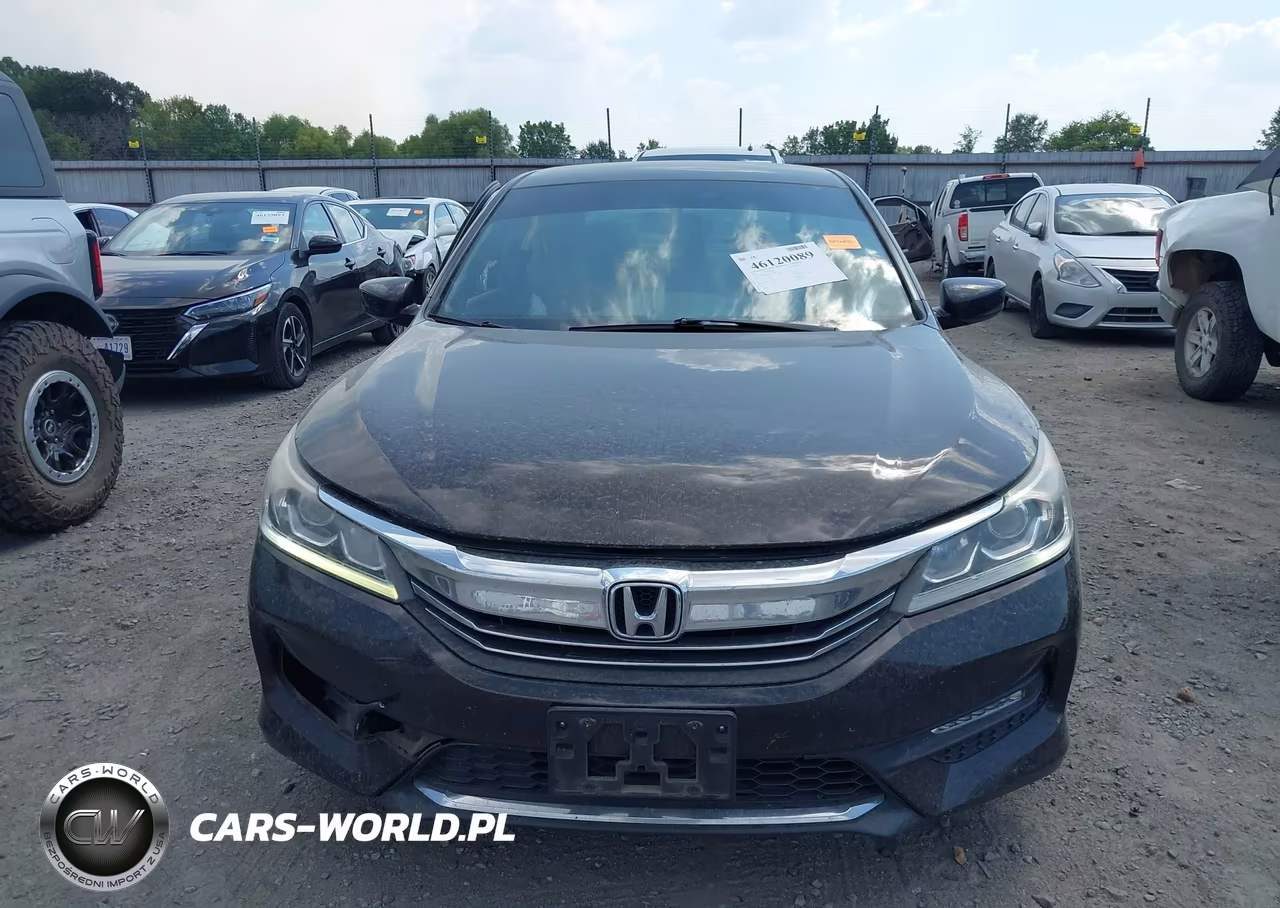 2016 Honda Accord Sport VIN:1HGCR2F57GA119705 - 12