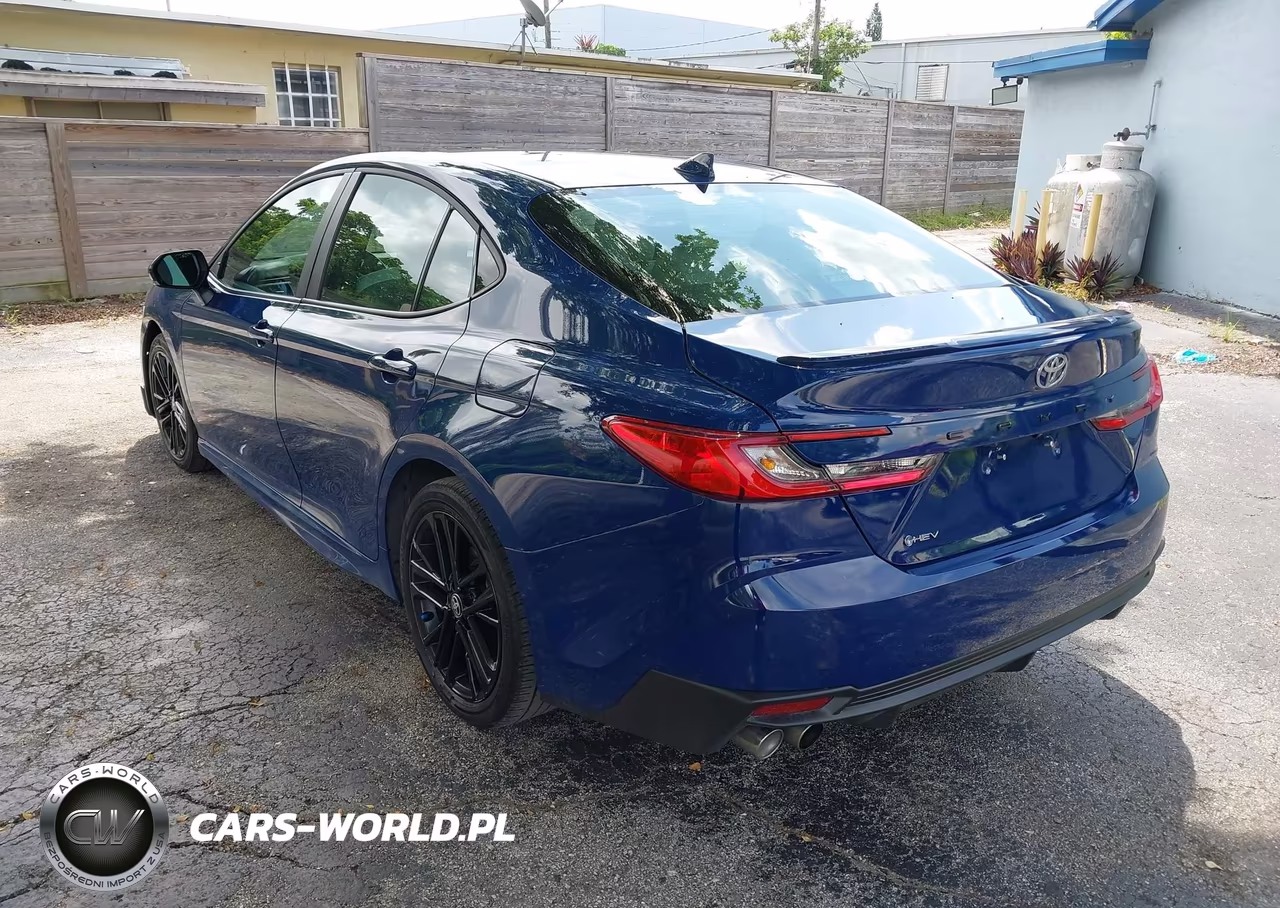 2026 Toyota Camry Se VIN:4T1DAACK8TU213241 - 3