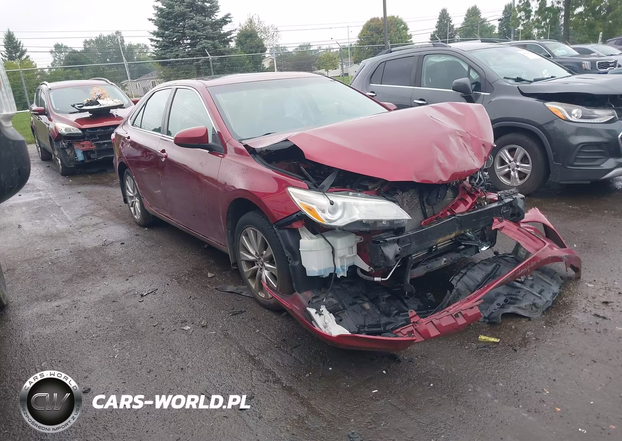 2015 Toyota Camry Xle – zdjęcie 1 z 16