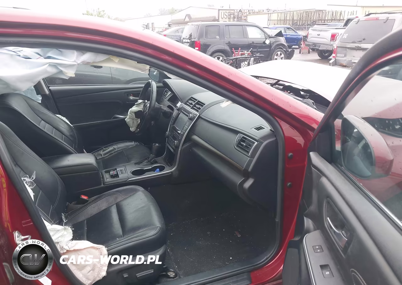 2015 Toyota Camry Xle VIN:4T1BF1FK5FU989206 - 5