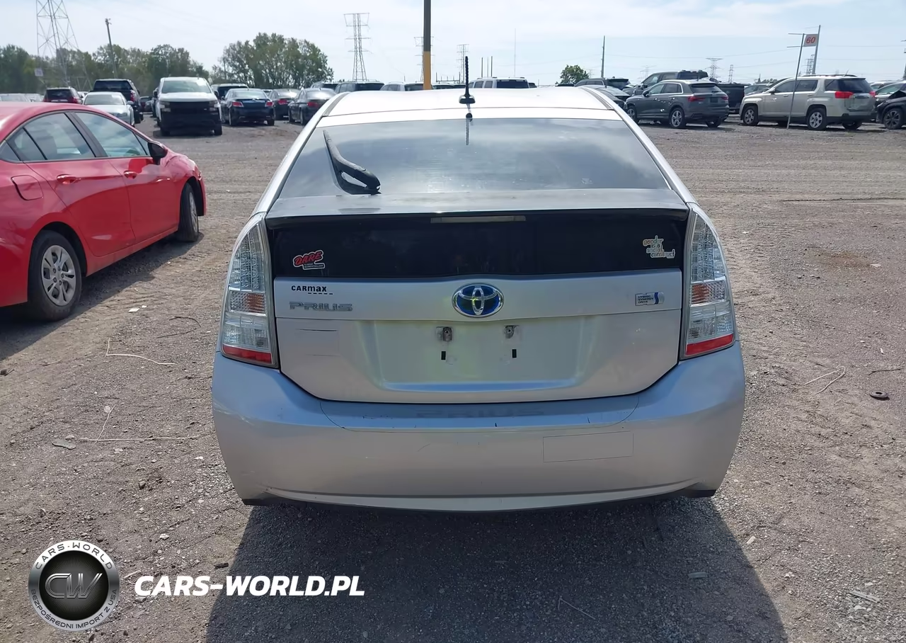 2011 Toyota Prius Two VIN:JTDKN3DU9B5345915 - 16