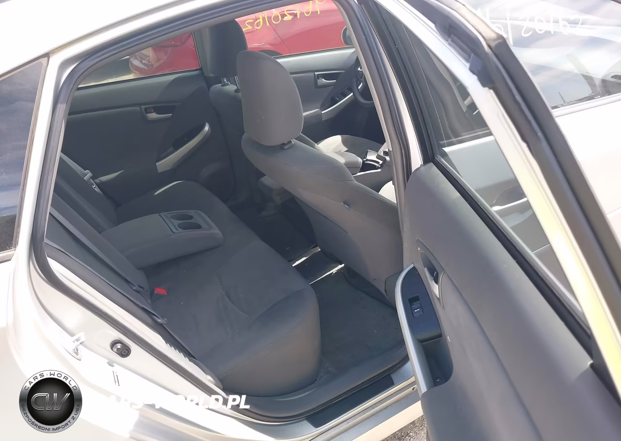 2011 Toyota Prius Two VIN:JTDKN3DU9B5345915 - 8