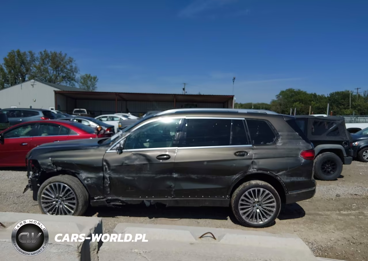 2021 BMW X7 xDrive40I VIN:5UXCW2C07M9H60545 - 13