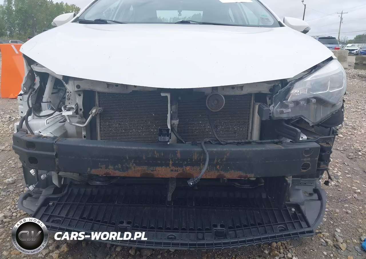 2017 Toyota Corolla Se VIN:5YFBURHE8HP609226 - 6