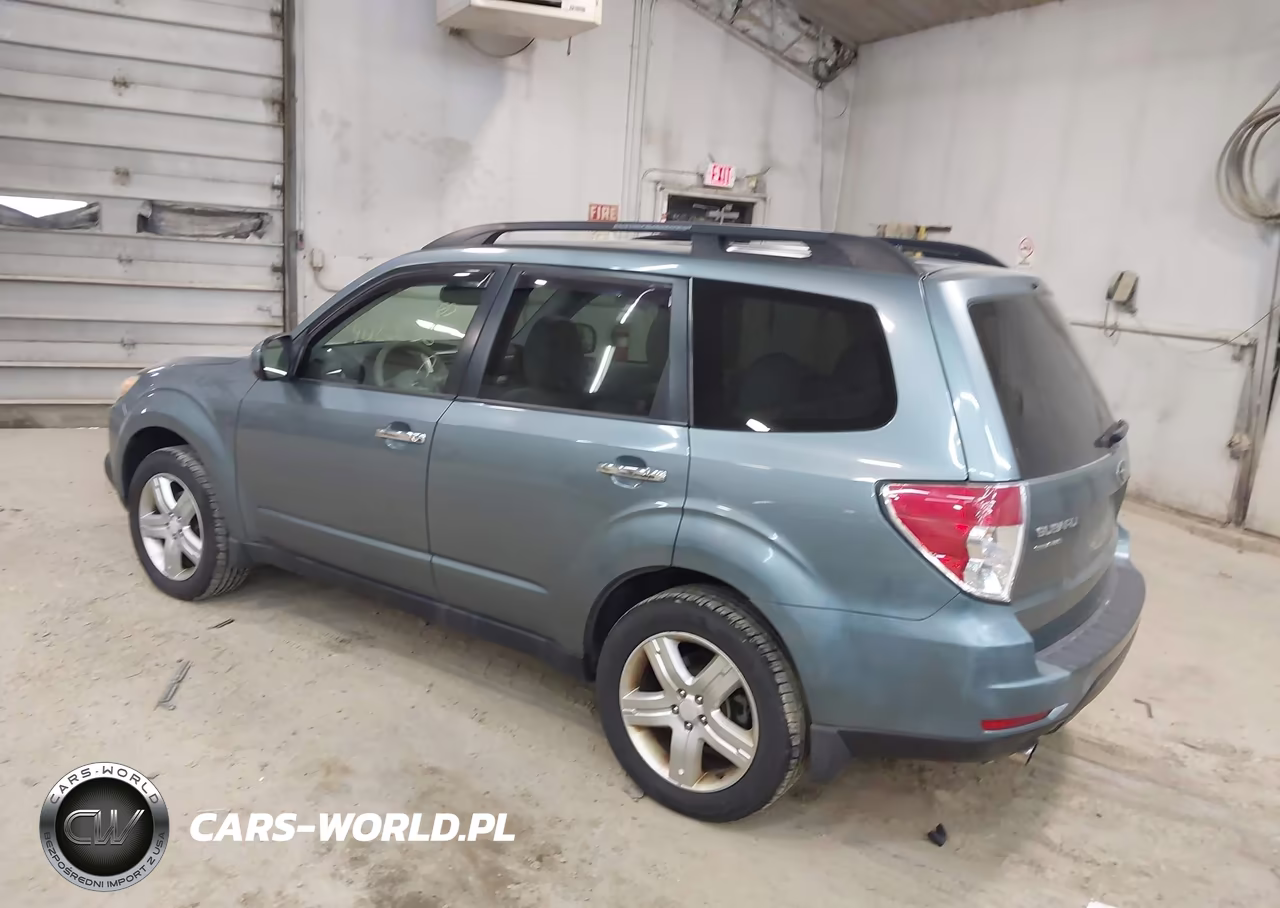 2010 Subaru Forester 2.5X Premium VIN:JF2SH6CC0AH745068 - 3