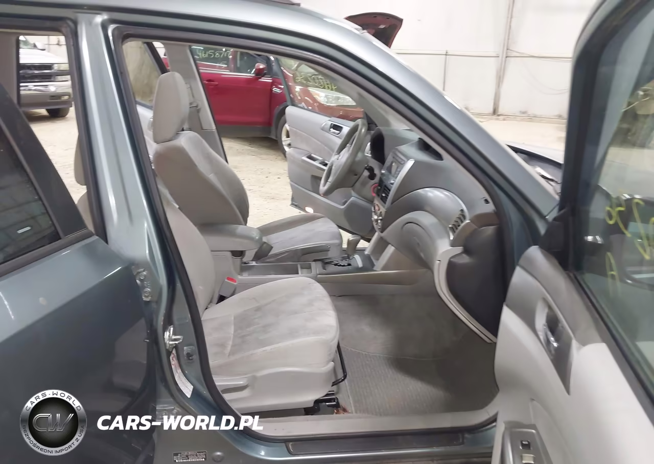 2010 Subaru Forester 2.5X Premium VIN:JF2SH6CC0AH745068 - 5