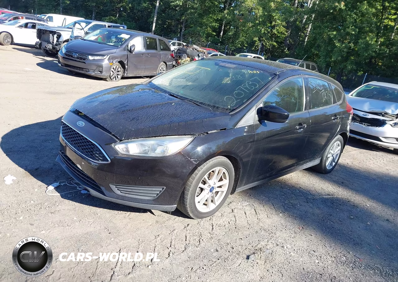 2018 Ford Focus Se VIN:1FADP3K2XJL207837 - 2