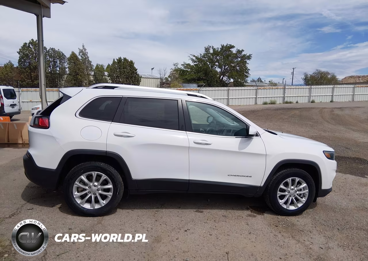 2019 Jeep Cherokee Latitude 4X4 VIN:1C4PJMCB1KD429918 - 13