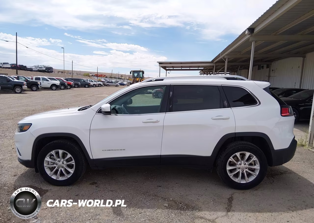 2019 Jeep Cherokee Latitude 4X4 VIN:1C4PJMCB1KD429918 - 14