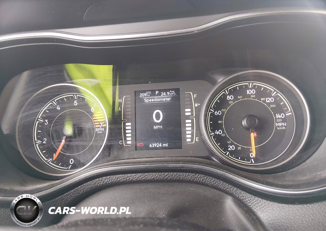 2019 Jeep Cherokee Latitude 4X4 VIN:1C4PJMCB1KD429918 - 7