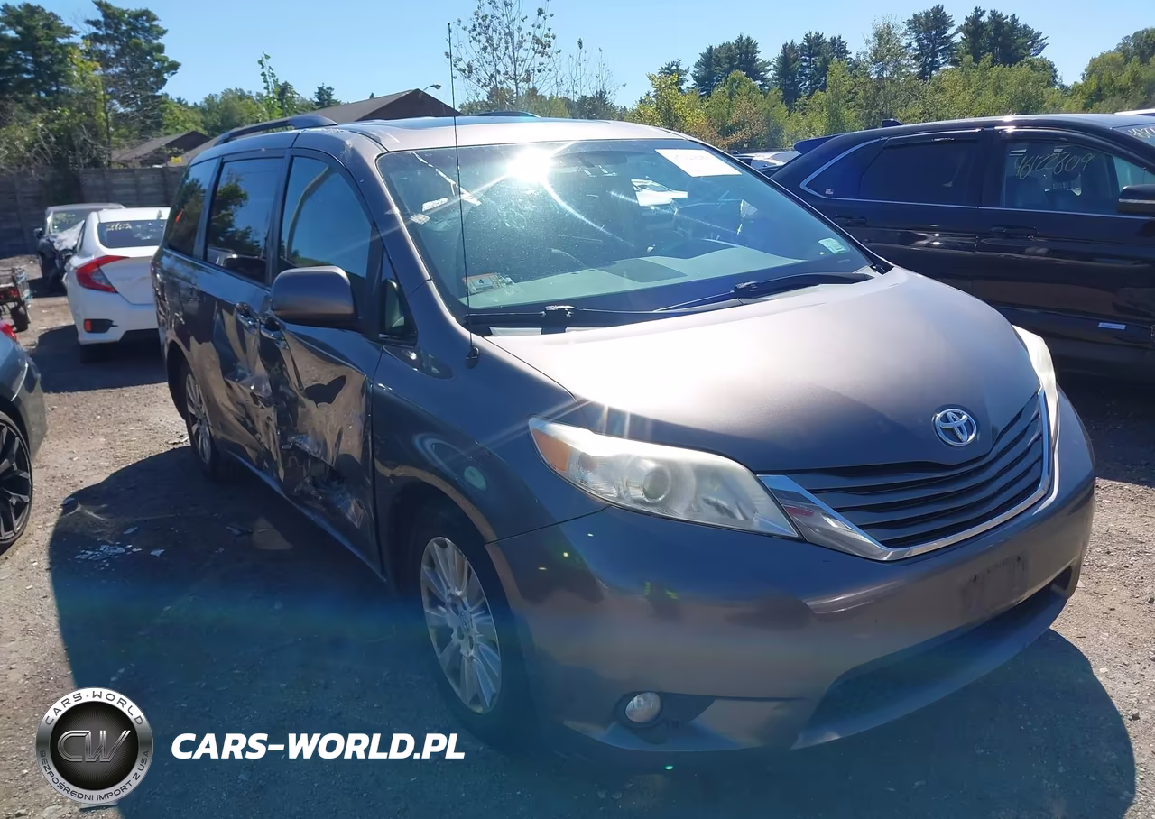 2014 Toyota Sienna Xle 7 Passenger – zdjęcie 1 z 16