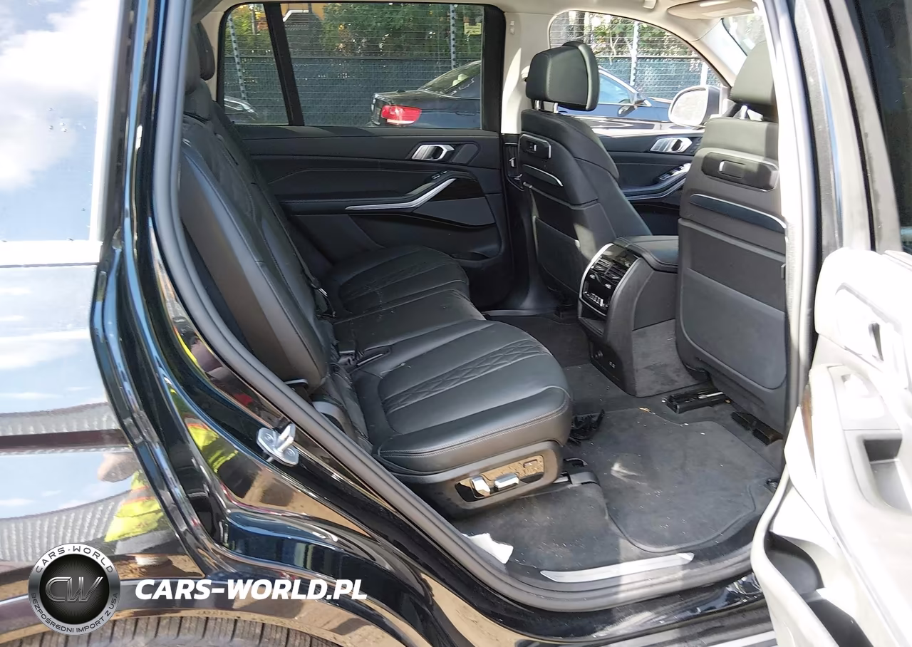 2026 BMW X7 xDrive40I VIN:5UX23EM04T9078643 - 8