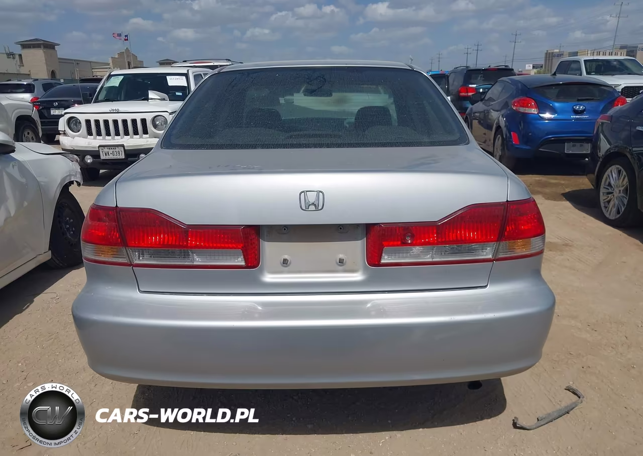2001 Honda Accord Value Package VIN:1HGCF86681A105050 - 17