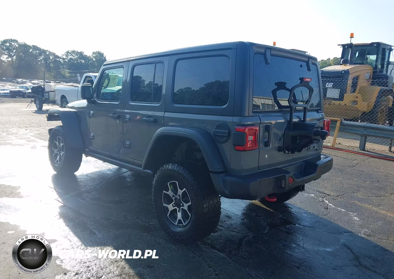 2020 Jeep Wrangler Unlimited Rubicon 4X4 VIN:1C4HJXFG2LW111826 - 3