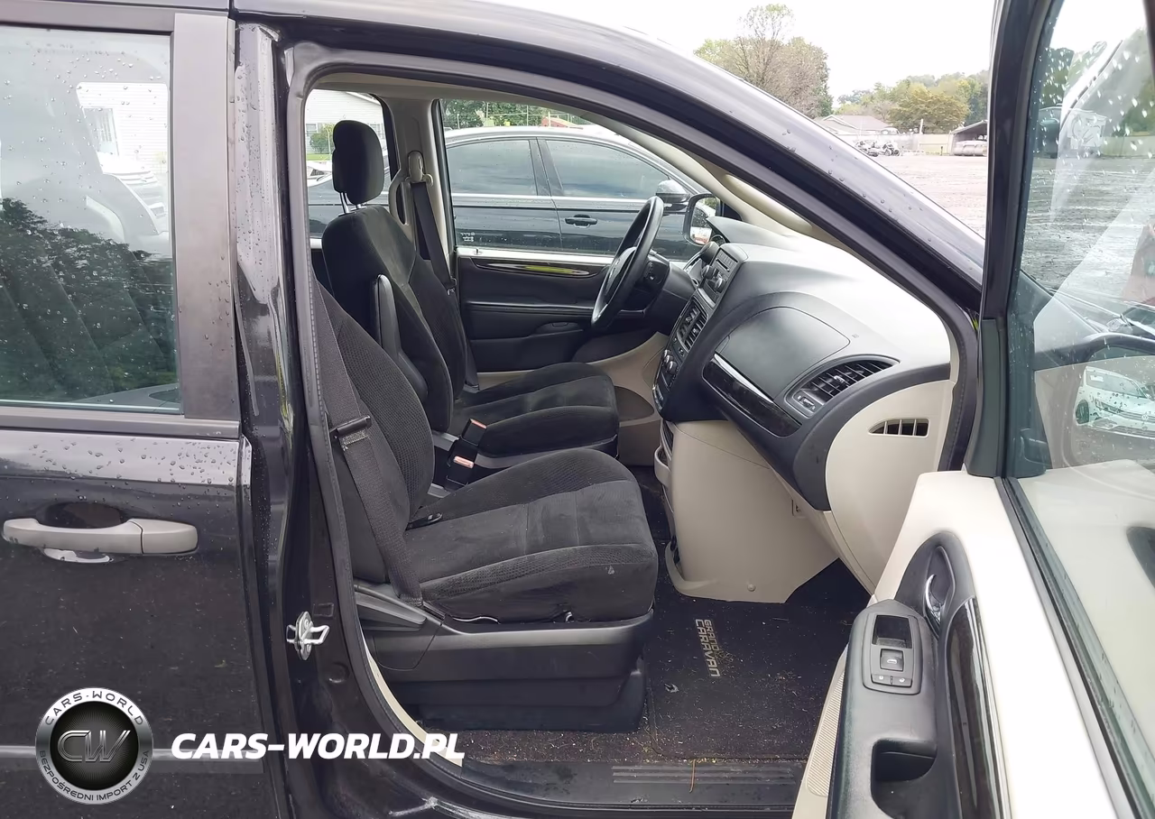 2016 Dodge Grand Caravan American Value Pkg VIN:2C4RDGBG9GR140420 - 5