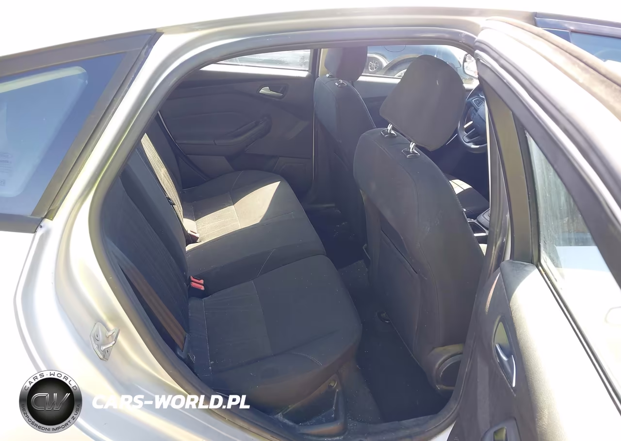 2016 Ford Focus Se VIN:1FADP3K2XGL391590 - 8