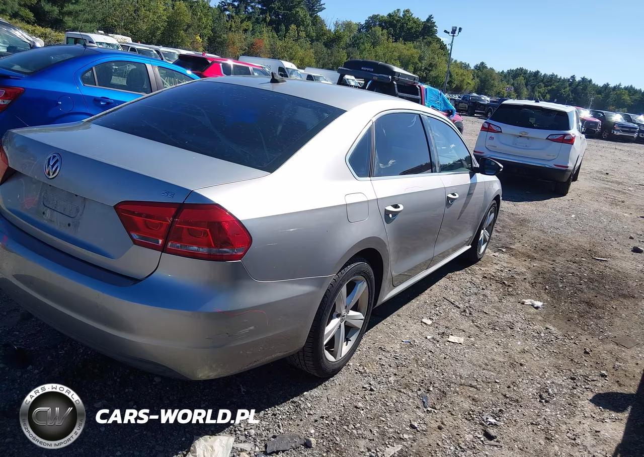 2012 Volkswagen Passat 2.5L Se VIN:1VWBP7A37CC052523 - 4