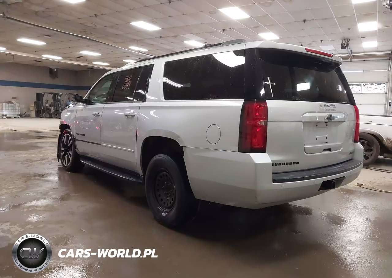 2018 Chevrolet Suburban Premier VIN:1GNSKJKC3JR194432 - 3