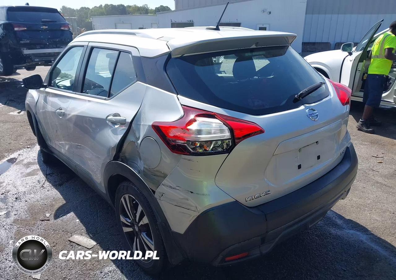 2018 Nissan Kicks Sv VIN:3N1CP5CU7JL541428 - 3