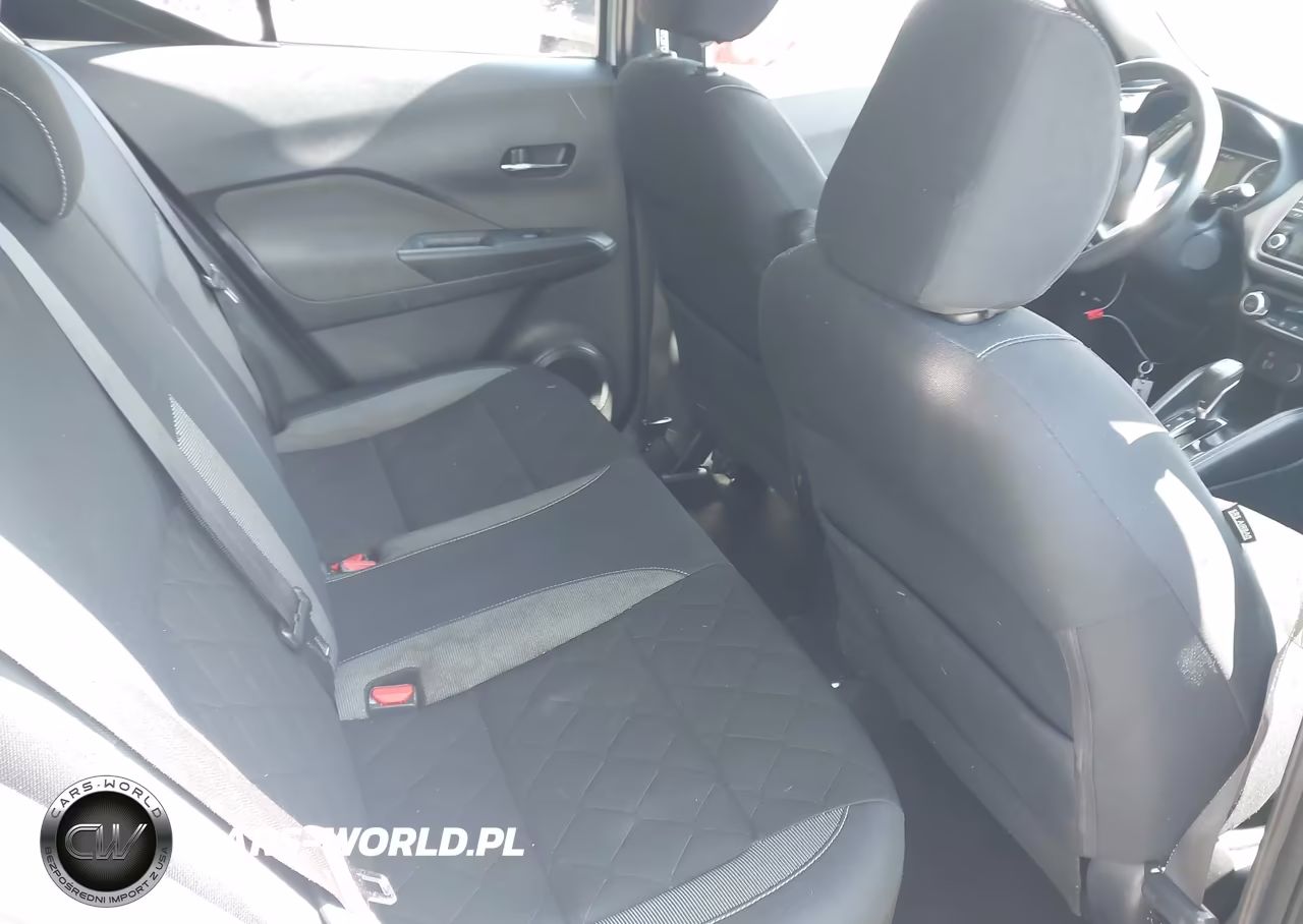 2018 Nissan Kicks Sv VIN:3N1CP5CU7JL541428 - 8