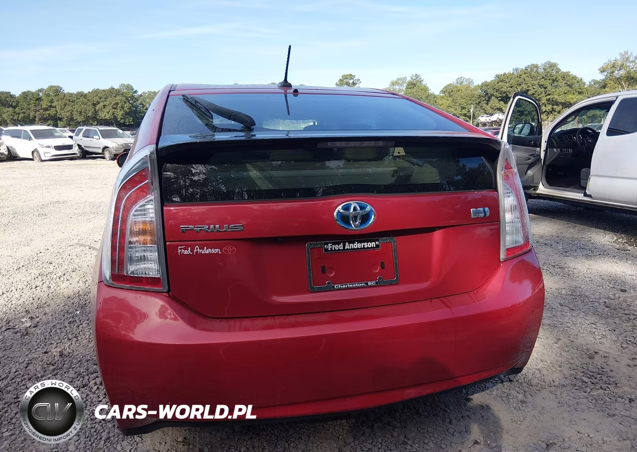 2013 Toyota Prius Four VIN:JTDKN3DU0D5630909 - 16