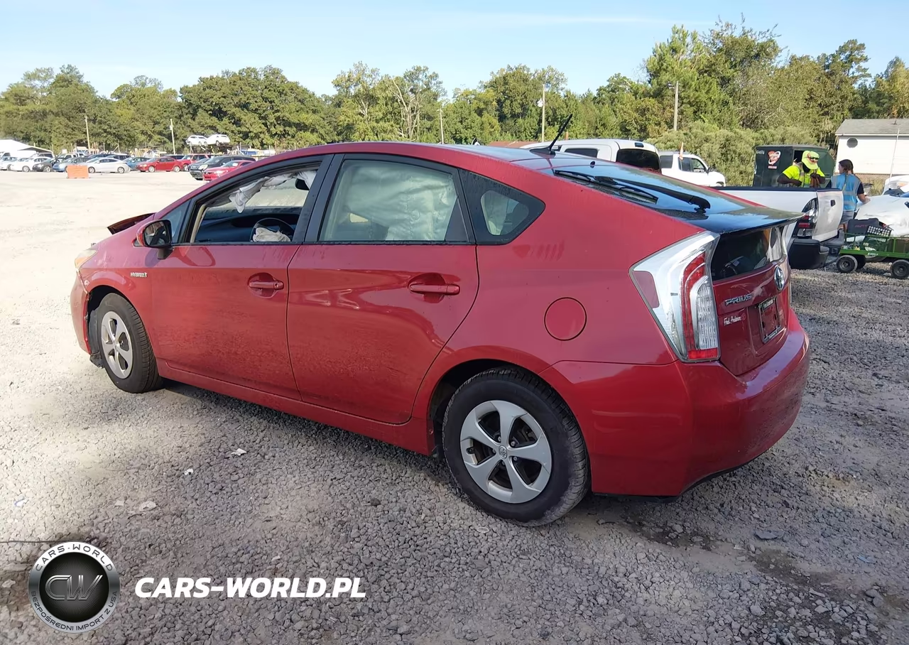 2013 Toyota Prius Four VIN:JTDKN3DU0D5630909 - 3