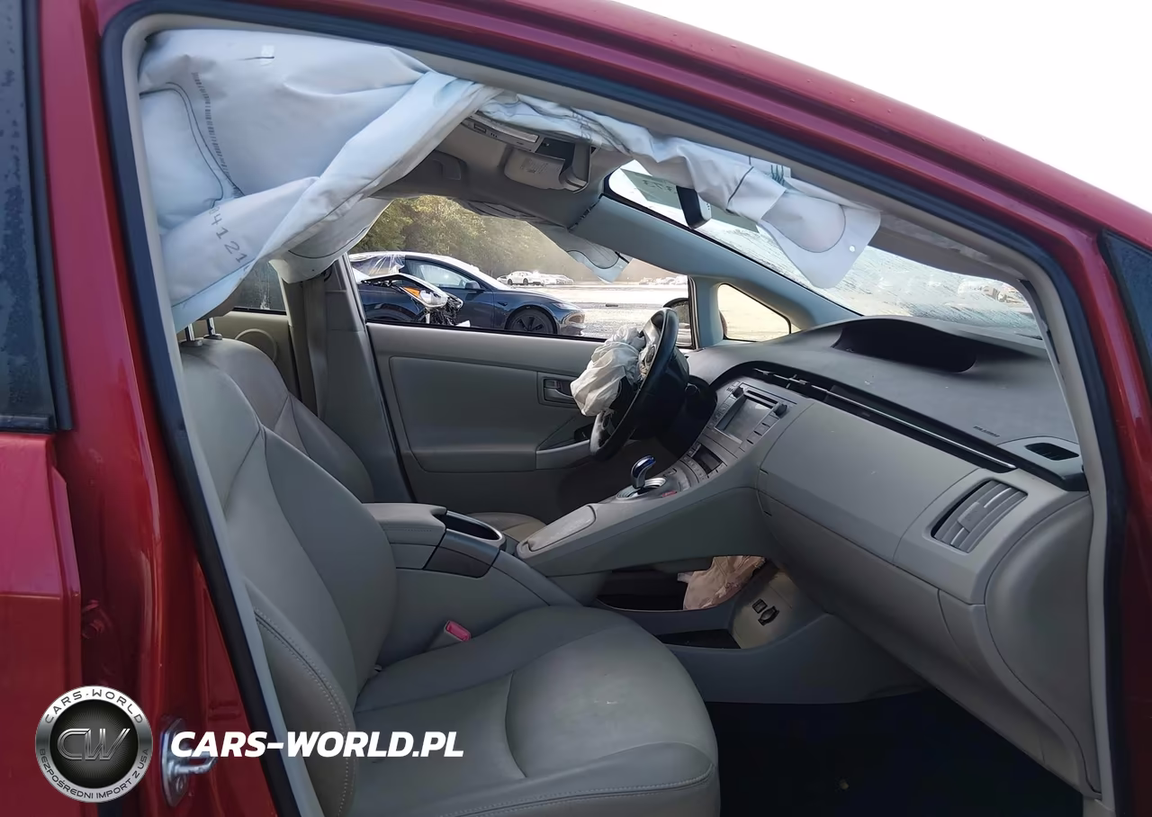 2013 Toyota Prius Four VIN:JTDKN3DU0D5630909 - 5