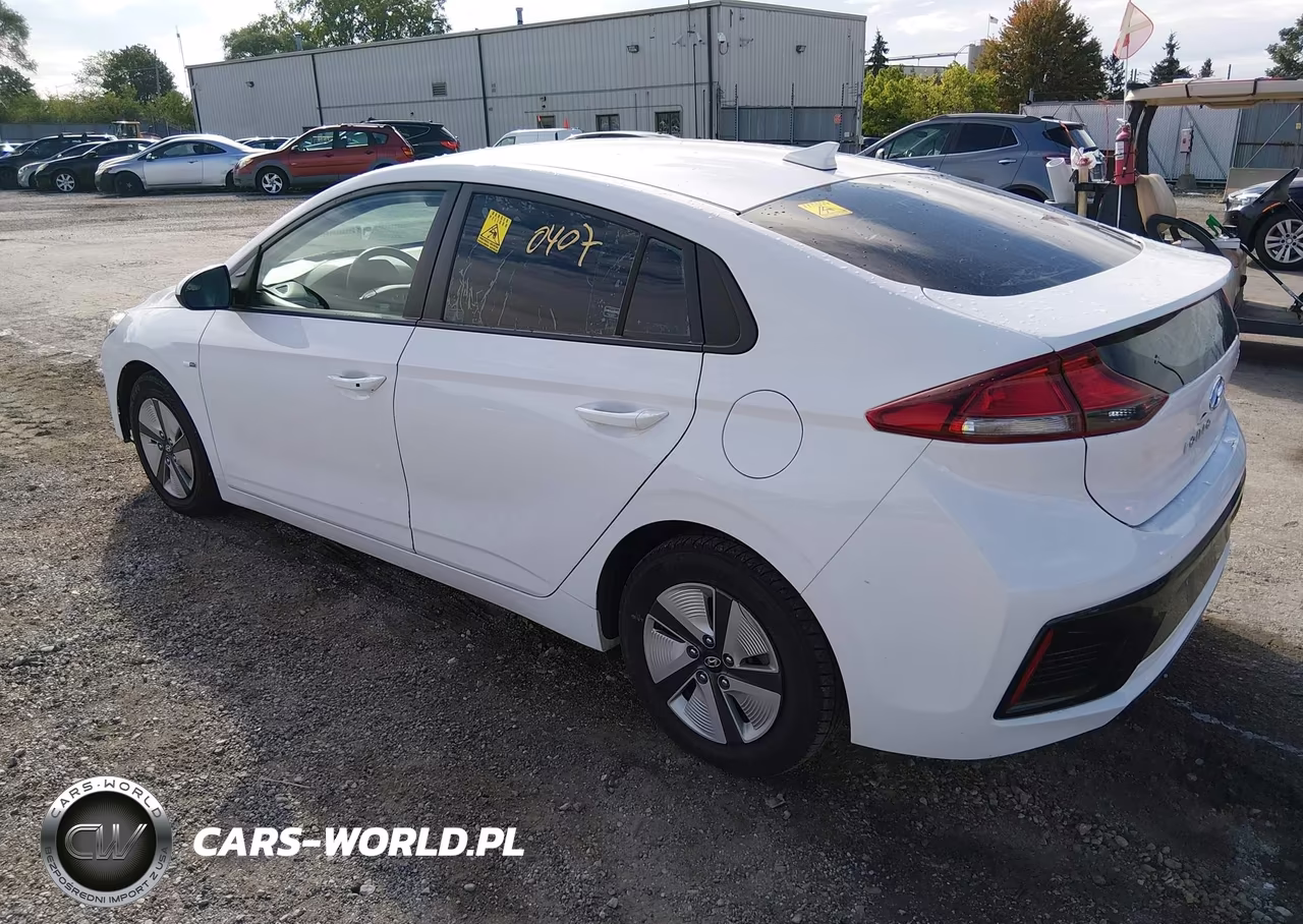 2017 Hyundai Ioniq Hybrid Blue VIN:KMHC65LC9HU026725 - 3