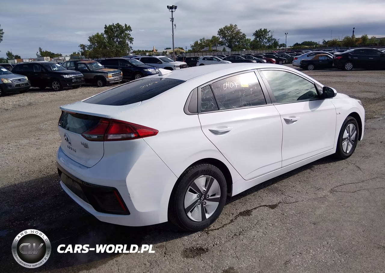 2017 Hyundai Ioniq Hybrid Blue VIN:KMHC65LC9HU026725 - 4
