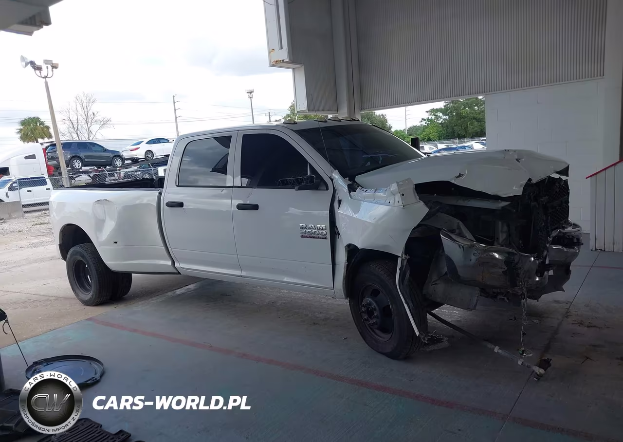 2017 Ram 3500 Tradesman 4X4 8' Box VIN:3C63RRGL5HG775707 - 13