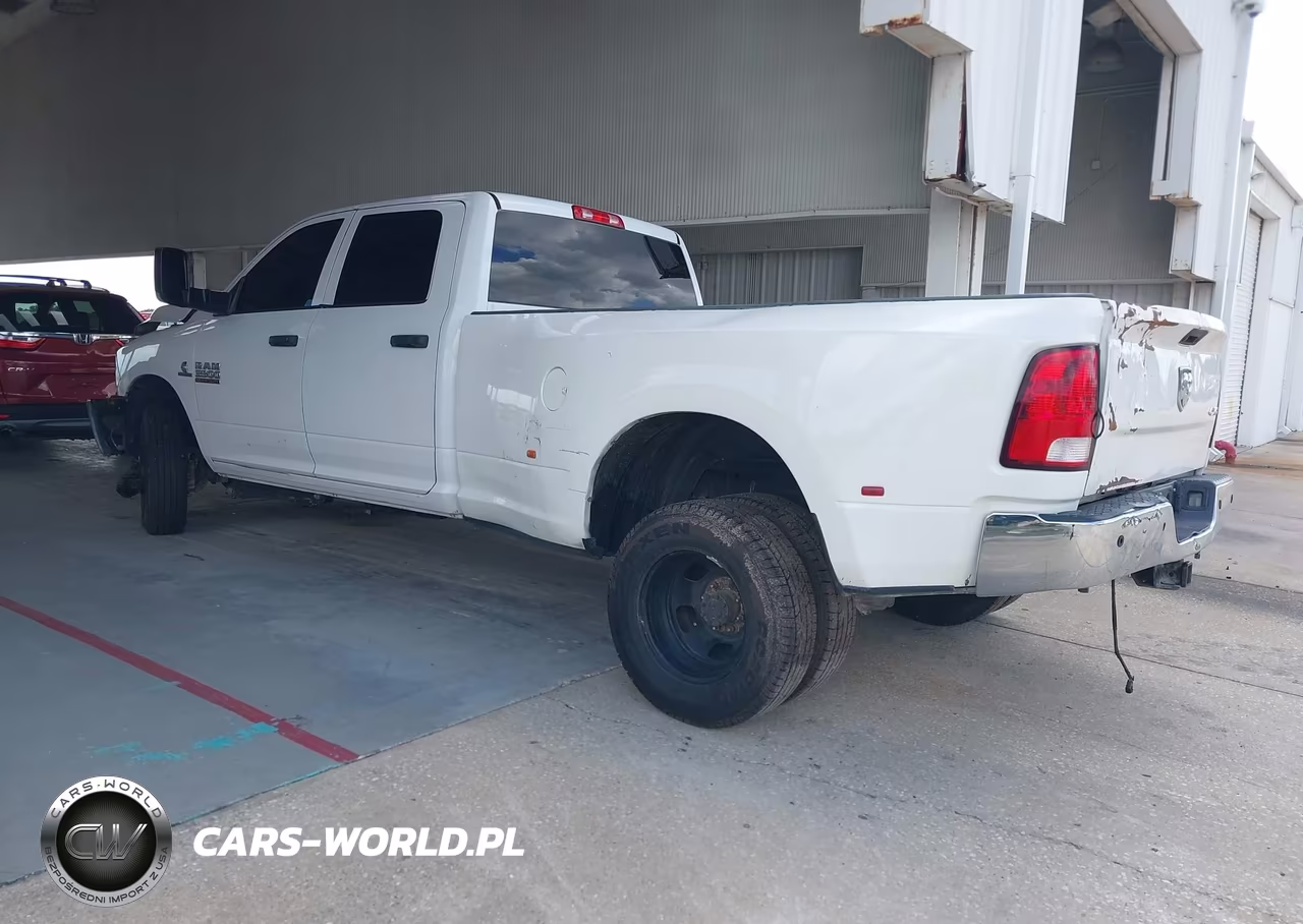 2017 Ram 3500 Tradesman 4X4 8' Box VIN:3C63RRGL5HG775707 - 3