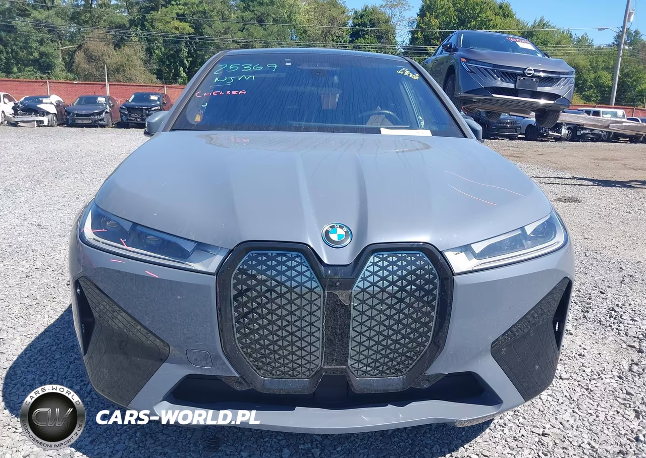2024 BMW Ix xDrive50 VIN:WB523CF06RCR12115 - 12