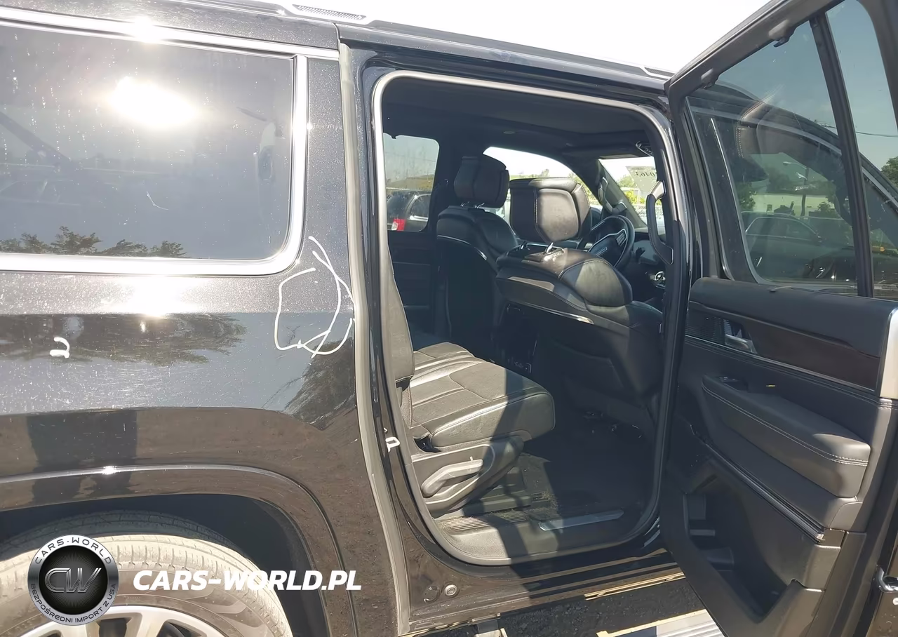 2023 Jeep Grand Wagoneer L 4X4 VIN:1C4SJSEP6PS550079 - 8