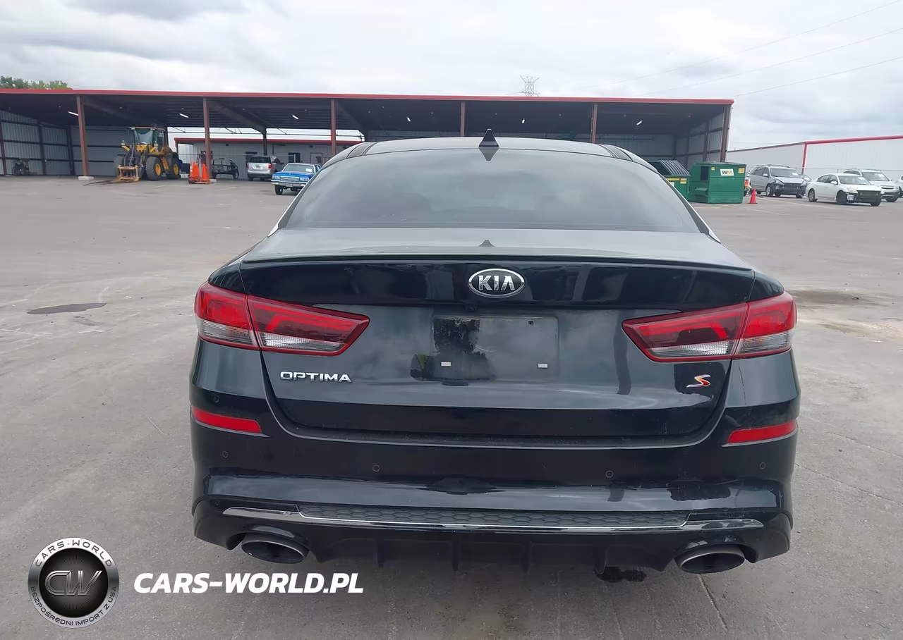 2019 Kia Optima S VIN:5XXGT4L39KG348805 - 16