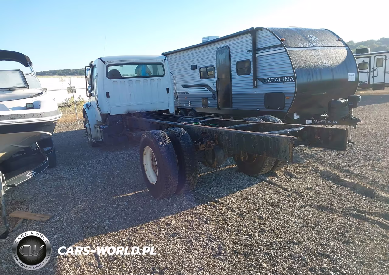 2019 Freightliner M2 106 VIN:1FVACWFC3KHKK4632 - 3