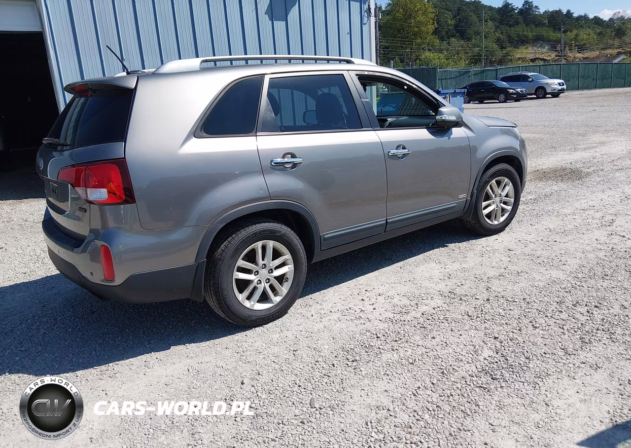 2014 Kia Sorento Lx VIN:5XYKTDA66EG489189 - 4