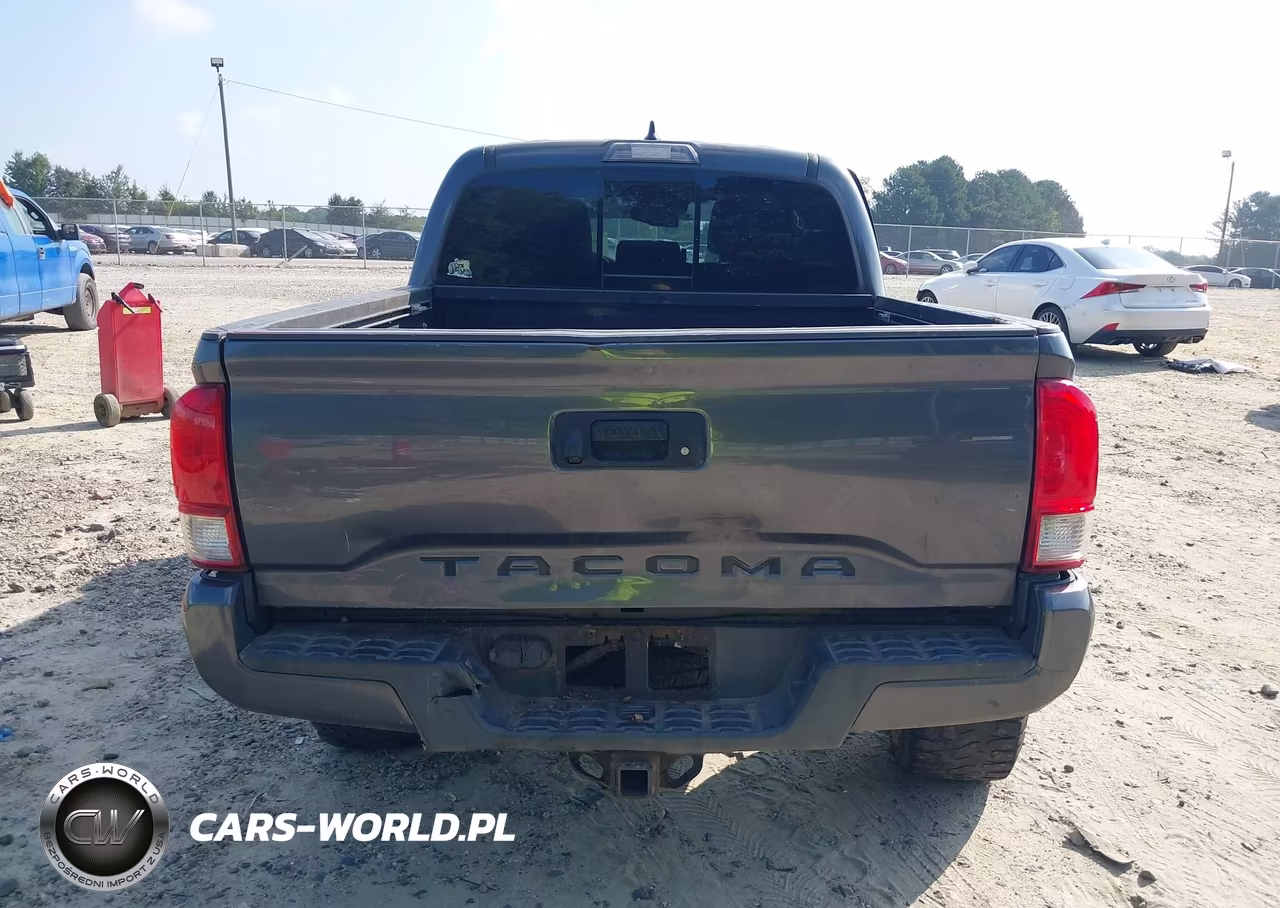 2018 Toyota Tacoma Dbl Cab-Sr-Trdspt-Or-Pro VIN:3TMCZ5AN7JM145139 - 15