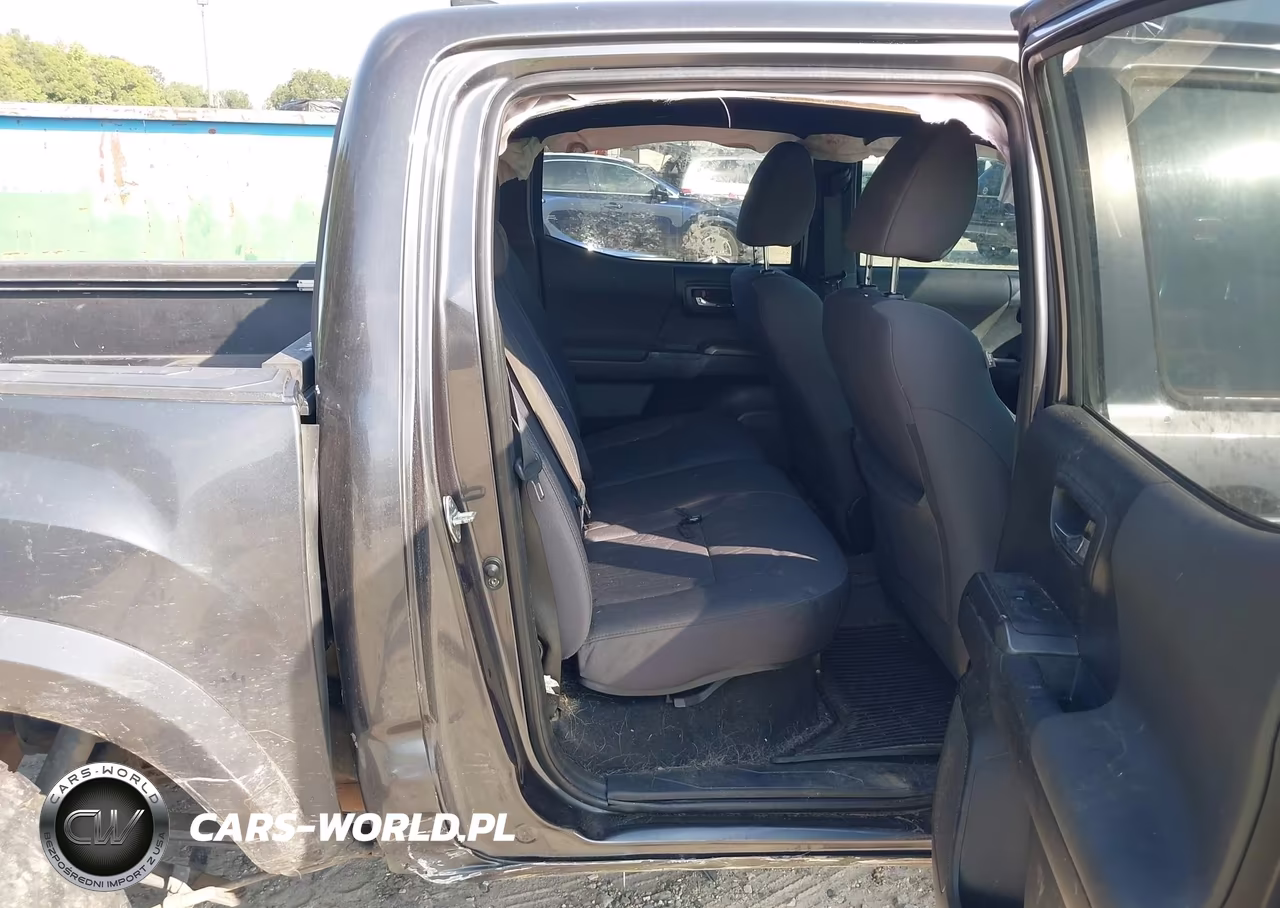 2018 Toyota Tacoma Dbl Cab-Sr-Trdspt-Or-Pro VIN:3TMCZ5AN7JM145139 - 8