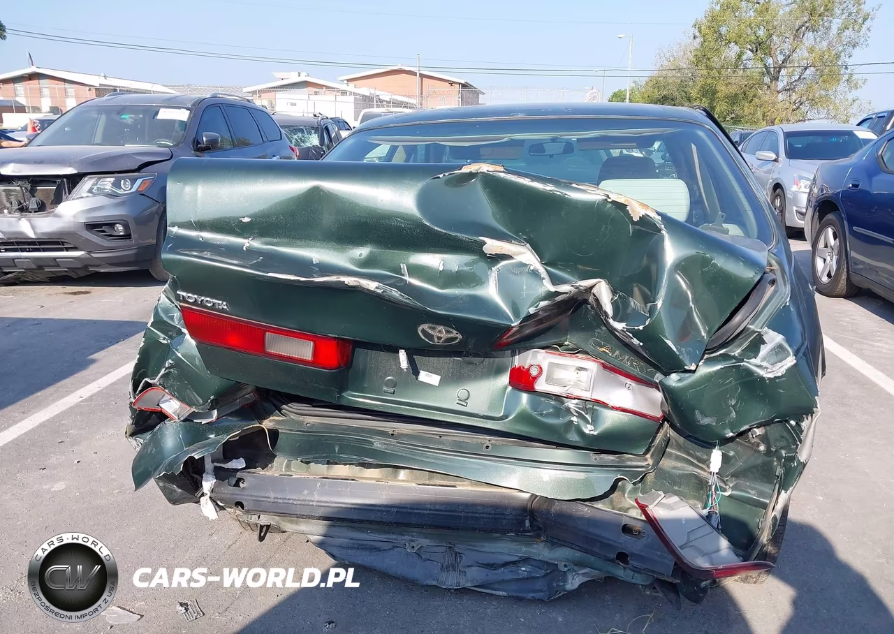 1999 Toyota Camry Le VIN:JT2BG22K4X0375648 - 16