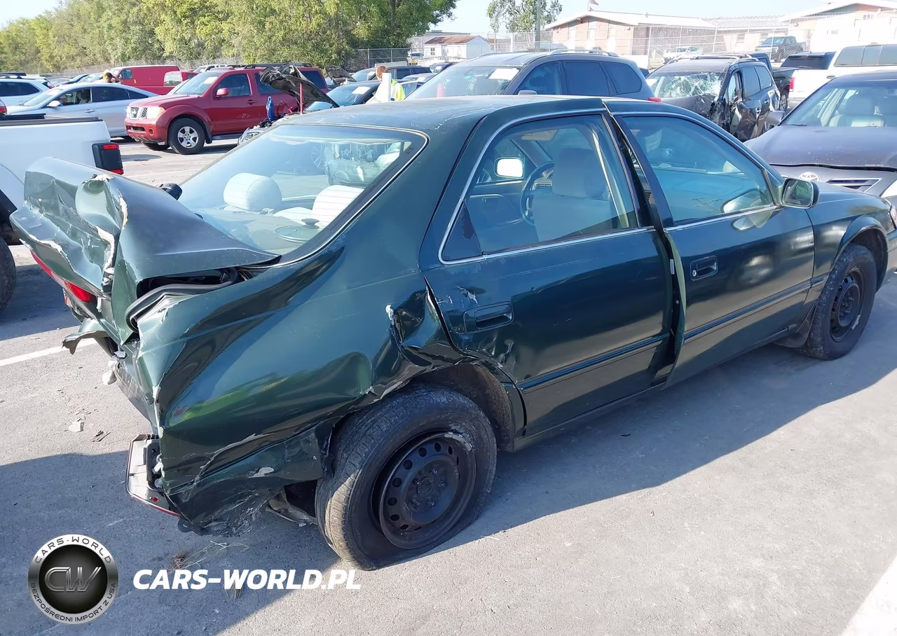 1999 Toyota Camry Le VIN:JT2BG22K4X0375648 - 4