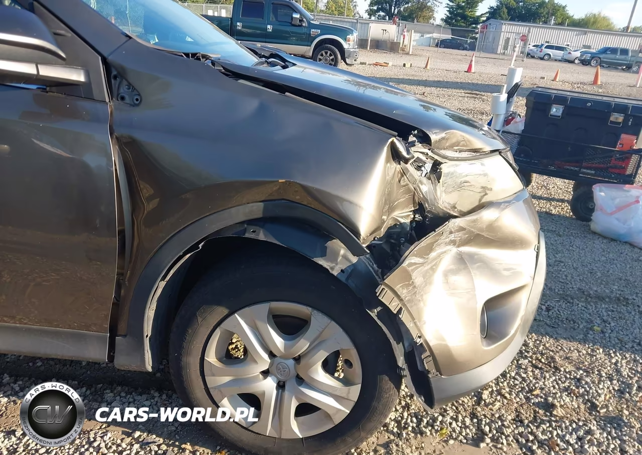 2015 Toyota Rav4 Le VIN:2T3BFREV7FW313437 - 17