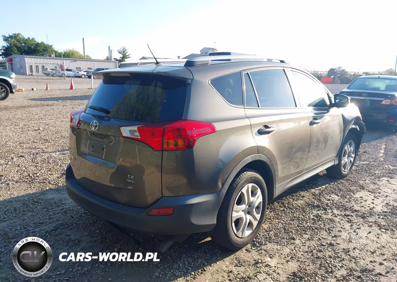 2015 Toyota Rav4 Le VIN:2T3BFREV7FW313437 - 4