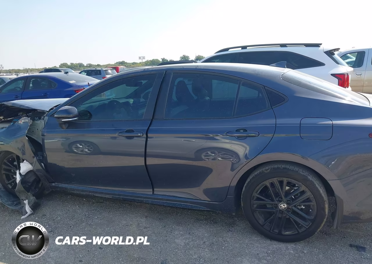 2026 Toyota Camry Se VIN:4T1DAACK0TU676992 - 14
