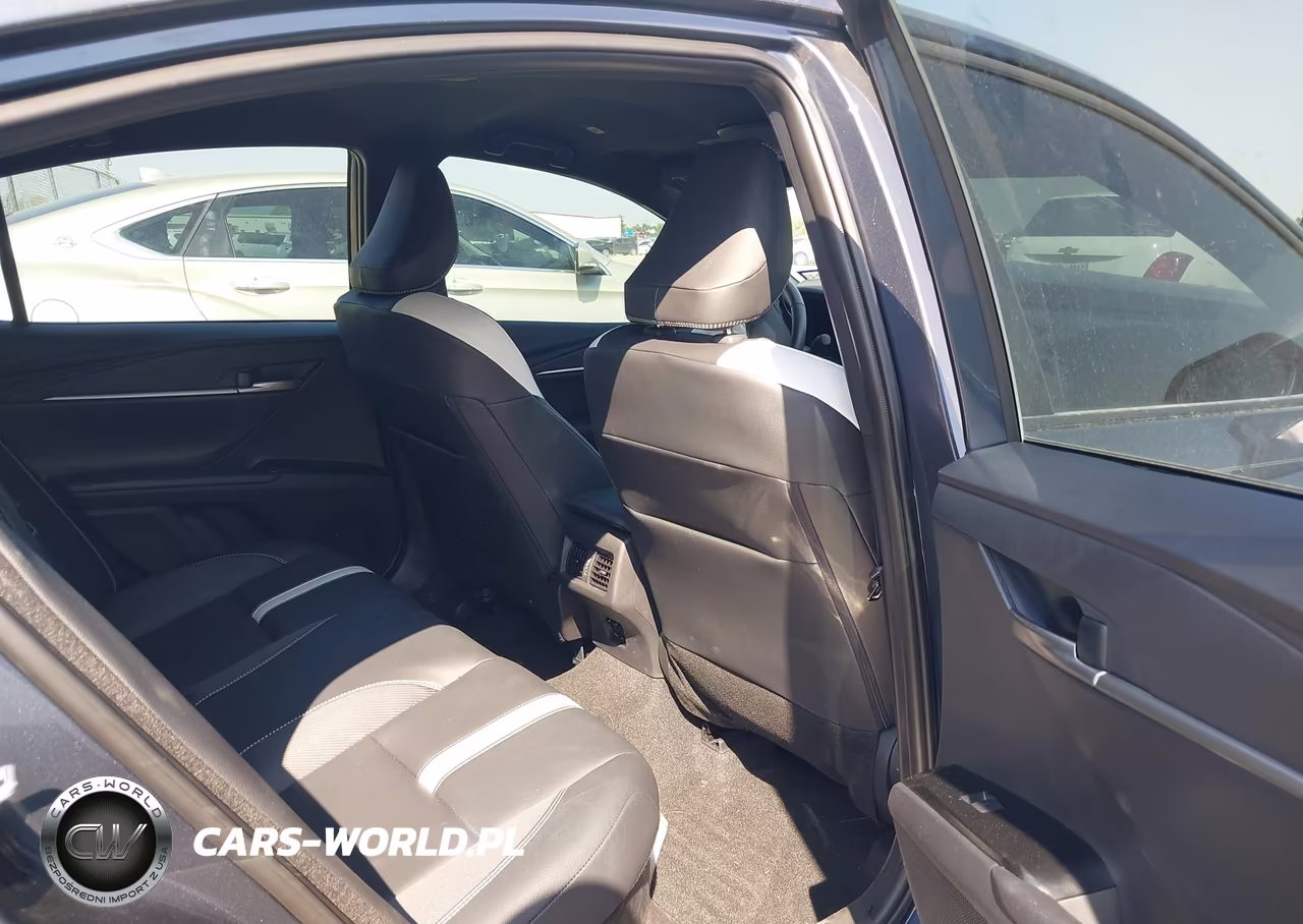 2026 Toyota Camry Se VIN:4T1DAACK0TU676992 - 8