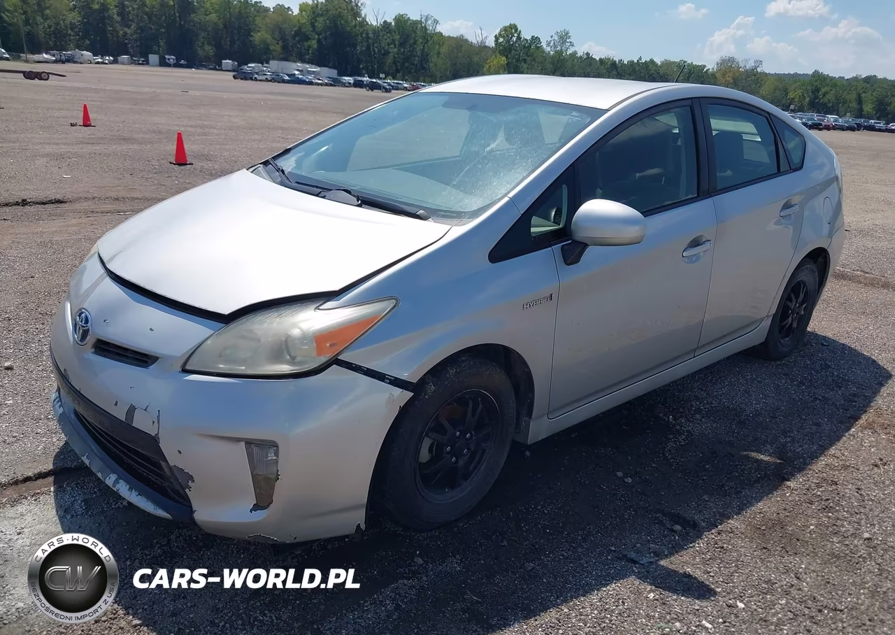 2013 Toyota Prius Three VIN:JTDKN3DU8D5587890 - 2