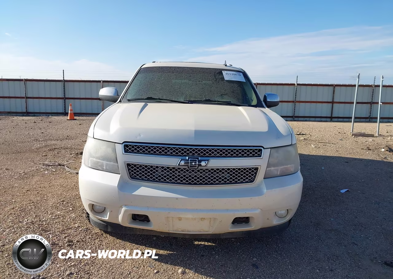 2010 Chevrolet Suburban 1500 Ltz VIN:1GNUKKE3XAR160109 - 12