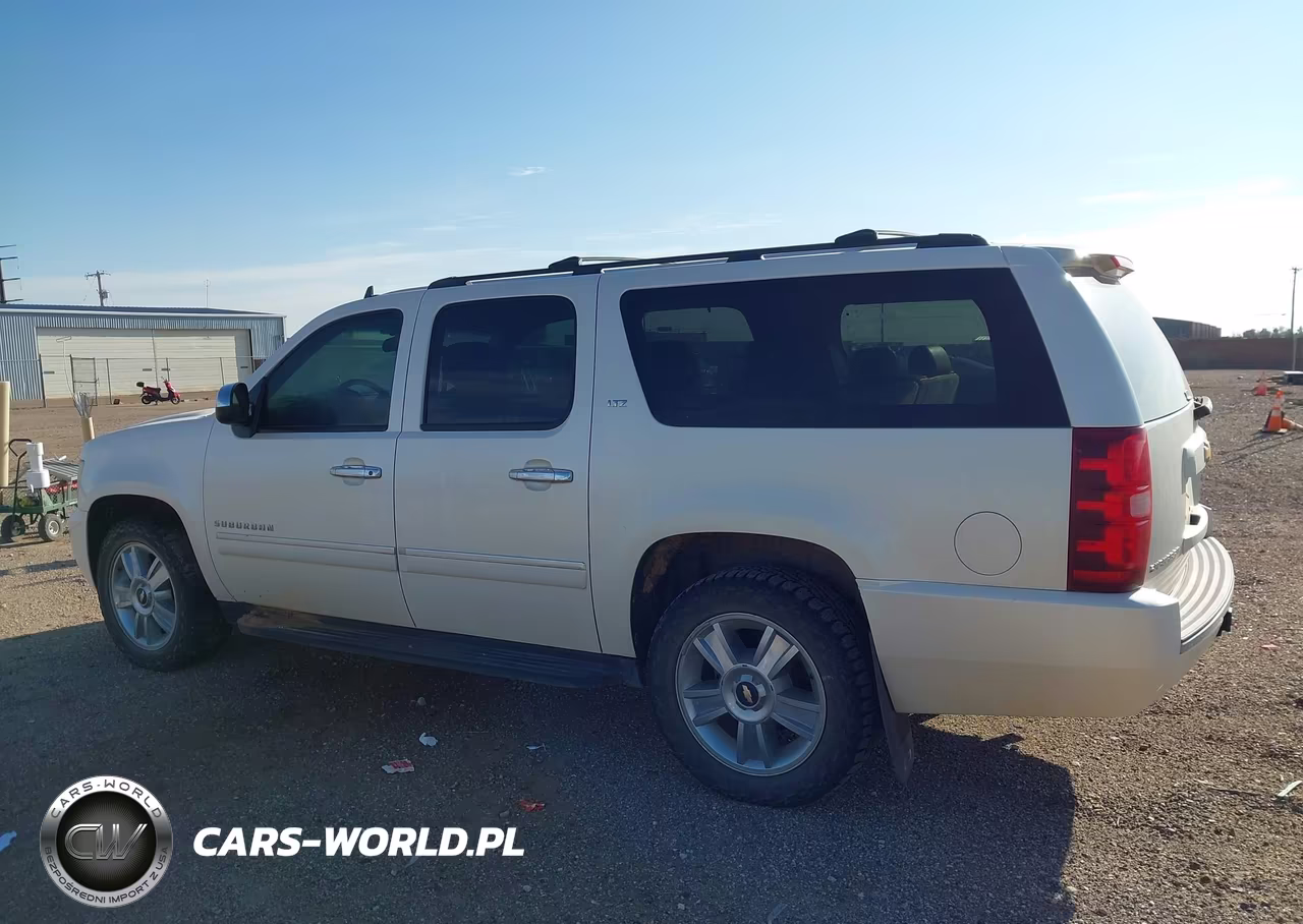 2010 Chevrolet Suburban 1500 Ltz VIN:1GNUKKE3XAR160109 - 14