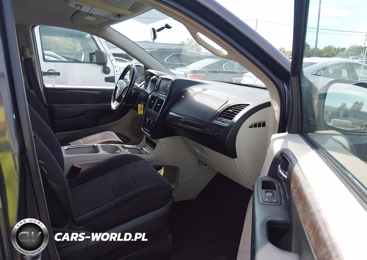 2011 Dodge Grand Caravan Crew VIN:2D4RN5DG3BR706968 - 5