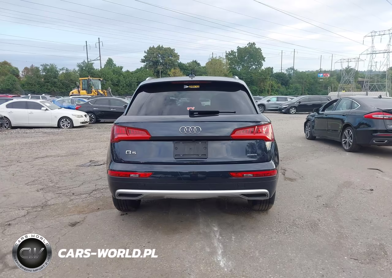 2019 Audi Q5 45 Premium VIN:WA1ANAFY4K2097469 - 17